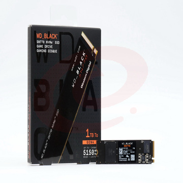 西部数据（Western Digital）500G SSD固态硬盘 M.2接口(PCIe 4.0 x4)WD_BLACK SN770 NVMe SSD游戏高性能版