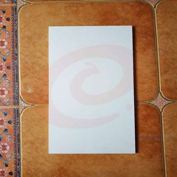 巨联（JULIAN）纯白色瓷砖、300*600、8片一箱