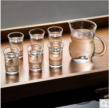 天喜 白酒杯 玻璃小烈酒一口杯茅台吞杯酒盅小酒杯分酒器套装 6杯+1各分酒器